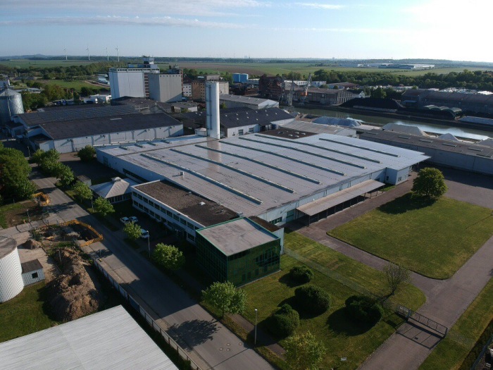 Immobilie: 10.000m² Lagerhalle + Büro