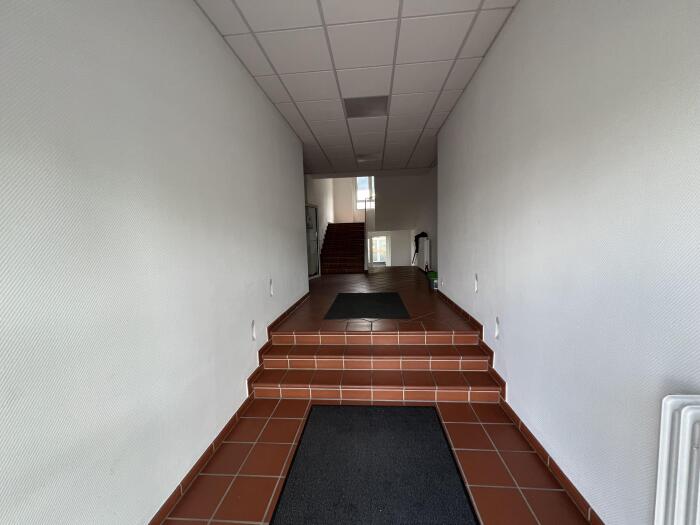 Immobilie: Büros zur Miete: von 208 m² bis 1.011 m²