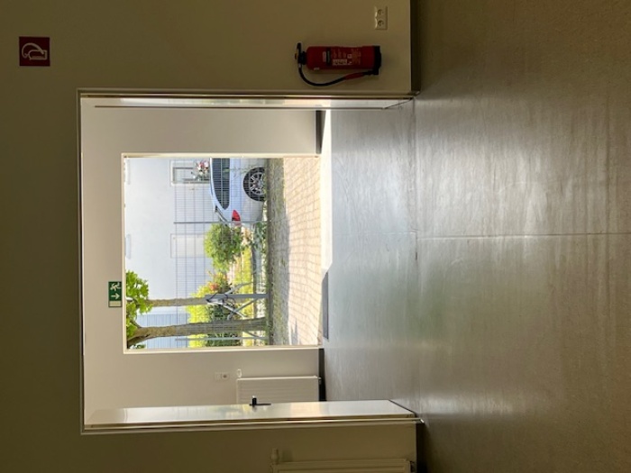 Immobilie: Moderne Produktions- und Lagerhalle mit Bürotrakt am Hildesheimer Flughafen
