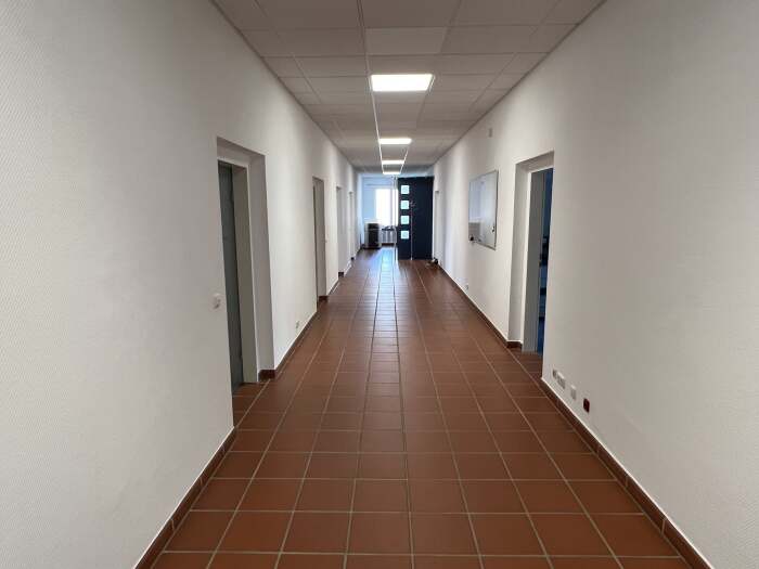 Immobilie: Büros zur Miete: von 208 m² bis 1.011 m²