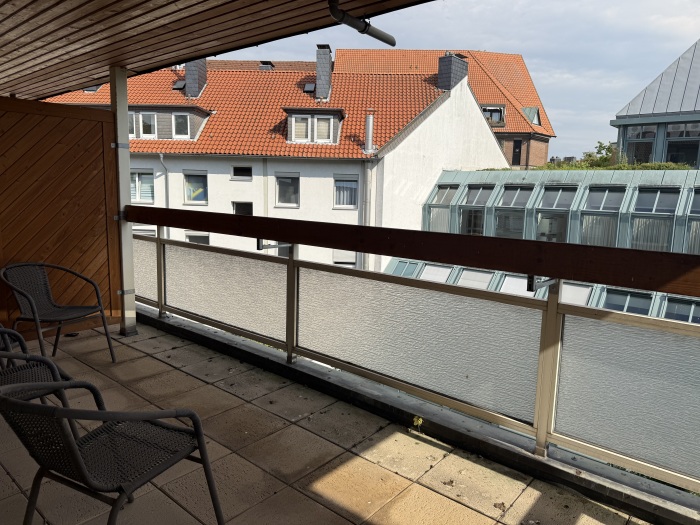 Objekt: Repräsentative Büro- oder Praxisfläche mit Aufzug und zwei Loggien in bester Innenstadtlage von Hildesheim