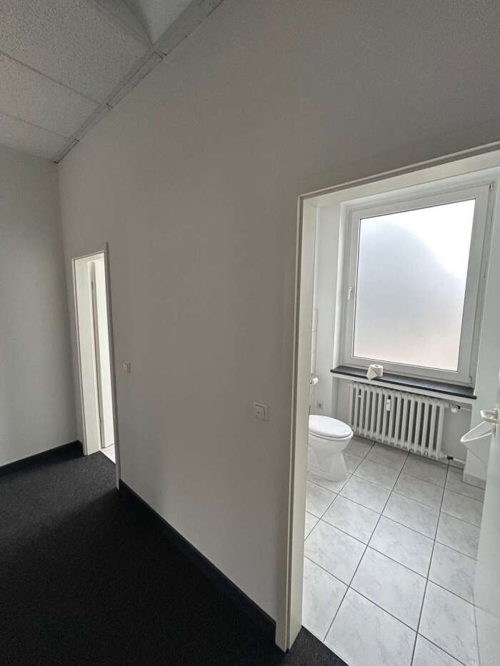 Objekt: Flexible Gewerbefläche über zwei Ebenen in Hildesheim - auch einzeln mietbar