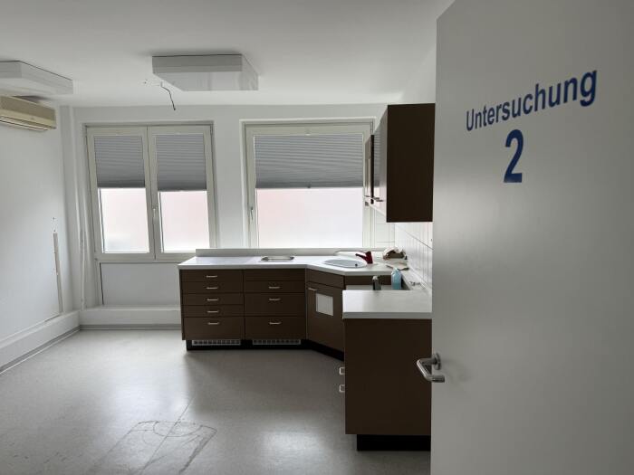 Objekt: Hildesheim-City: Großes Ärzte- und Bürohaus mit vermieteten und  freien Praxen