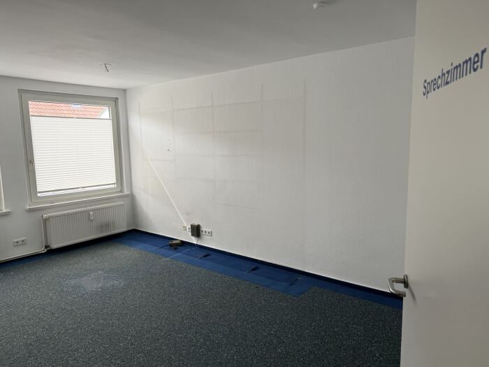 Objekt: Hildesheim-City: Großes Ärzte- und Bürohaus mit vermieteten und  freien Praxen