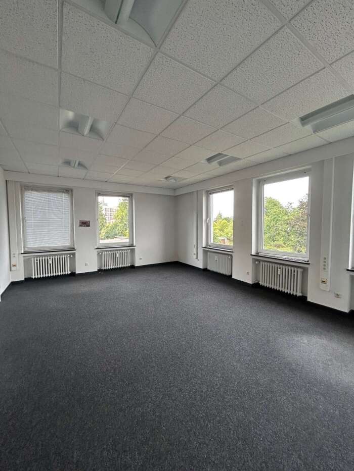 Objekt: Flexible Gewerbefläche über zwei Ebenen in Hildesheim - auch einzeln mietbar