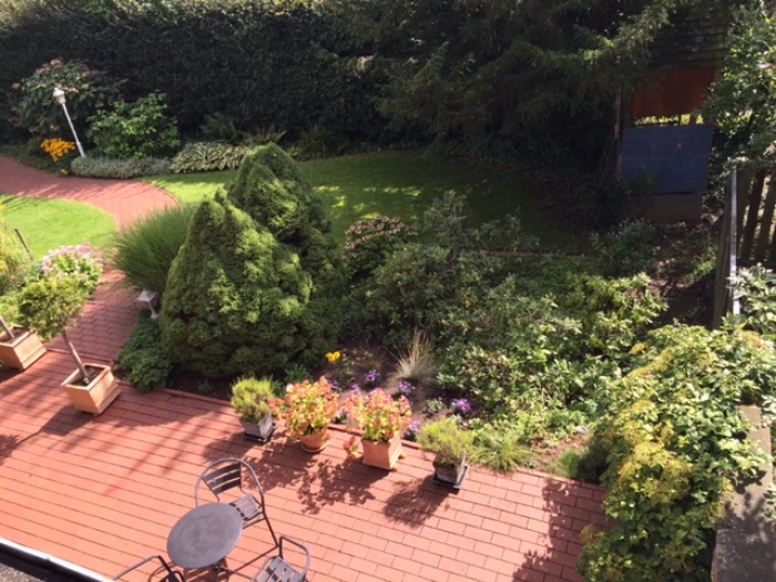 Objekt: Attraktives Bürogebäude mit großer Einliegerwohnung und Garten in der Mittelallee in Hildesheim (zum Kauf, Anmietung ggf. auch möglich)