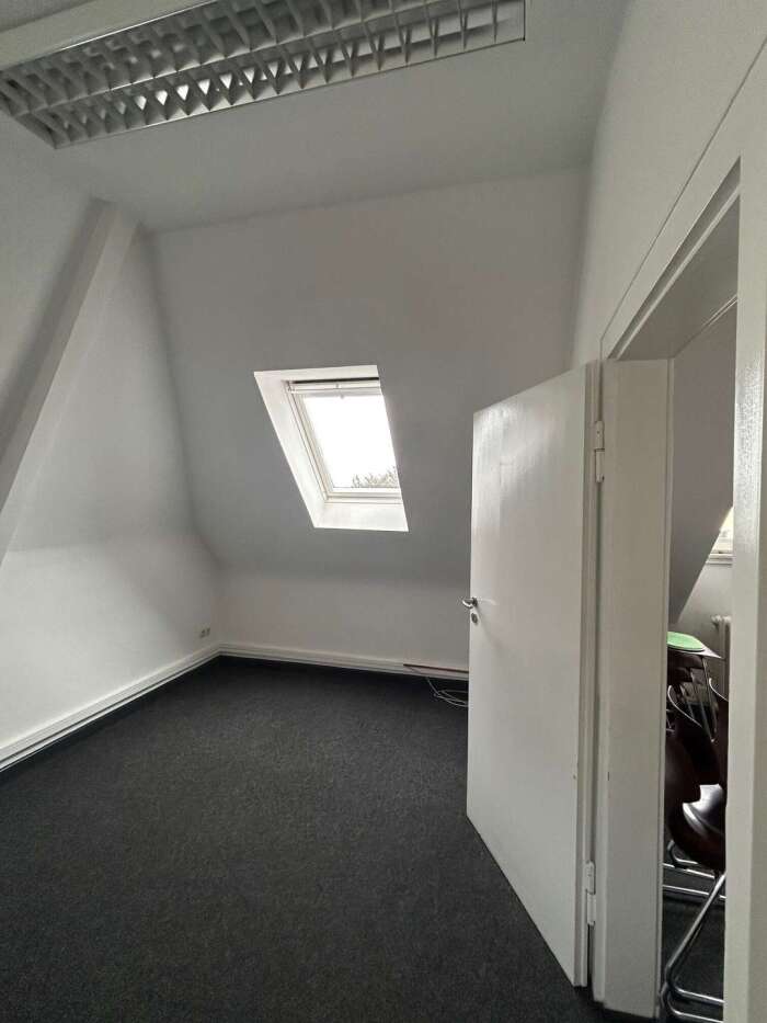 Objekt: Flexible Gewerbefläche über zwei Ebenen in Hildesheim - auch einzeln mietbar