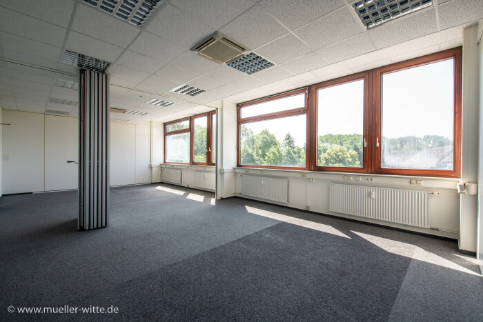 Immobilie: Büroflächen im TecCenter in verschiedenen Größen teilbar
