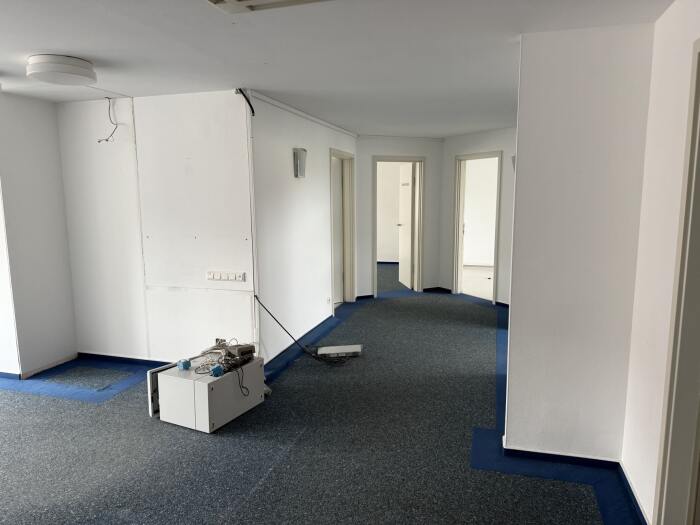 Objekt: Hildesheim-City: Großes Ärzte- und Bürohaus mit vermieteten und  freien Praxen