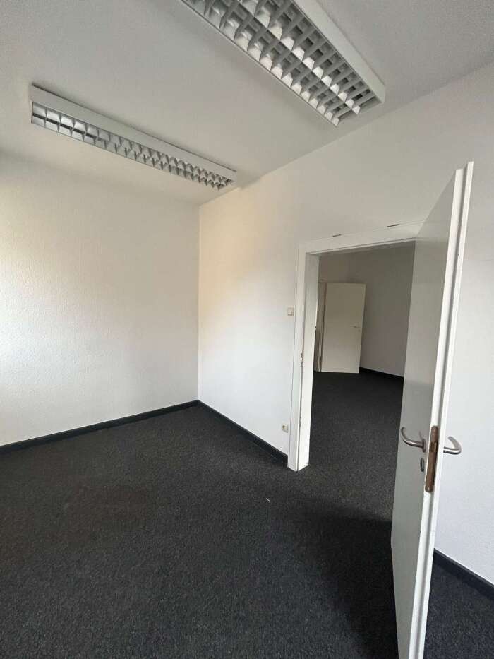 Objekt: Flexible Gewerbefläche über zwei Ebenen in Hildesheim - auch einzeln mietbar