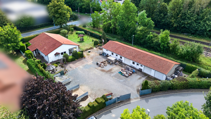 Objekt: Wohnen und Arbeiten unter einem Dach – Betriebshof mit Bungalow im Gewerbegebiet von Groß Düngen!
