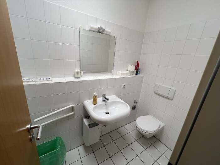 Immobilie: Büros zur Miete: von 208 m² bis 1.011 m²