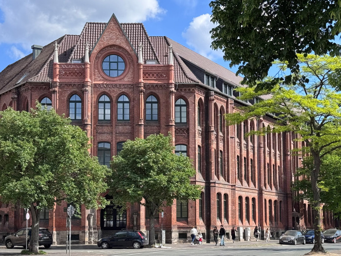 Immobilie: Hochwertige Bürofläche 162m² in zentraler Lage, Erstbezug, provisionsfrei
