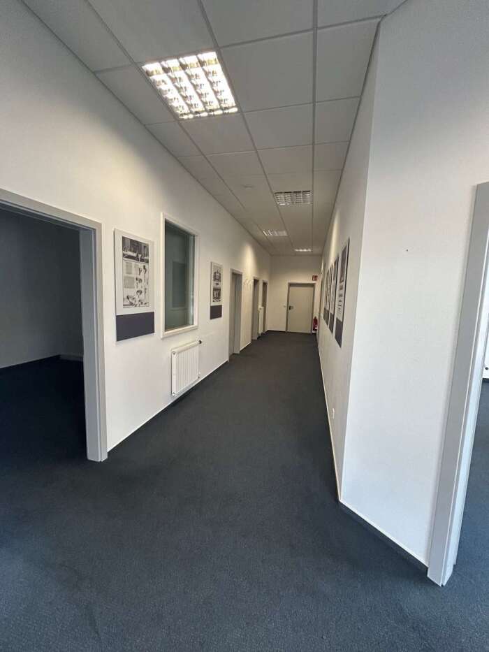 Immobilie: Flexible Büro- und Hallenflächen mit erstklassiger Infrastruktur