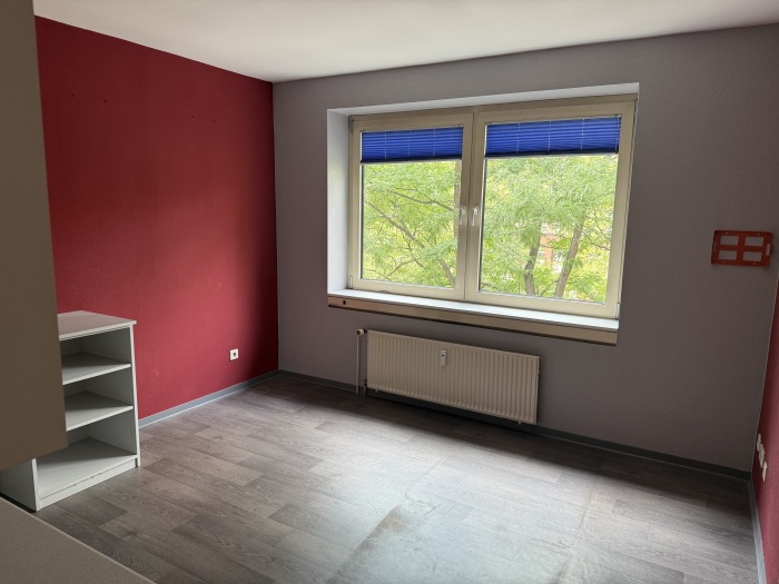 Objekt: Repräsentative Büro- oder Praxisfläche mit Aufzug und zwei Loggien in bester Innenstadtlage von Hildesheim