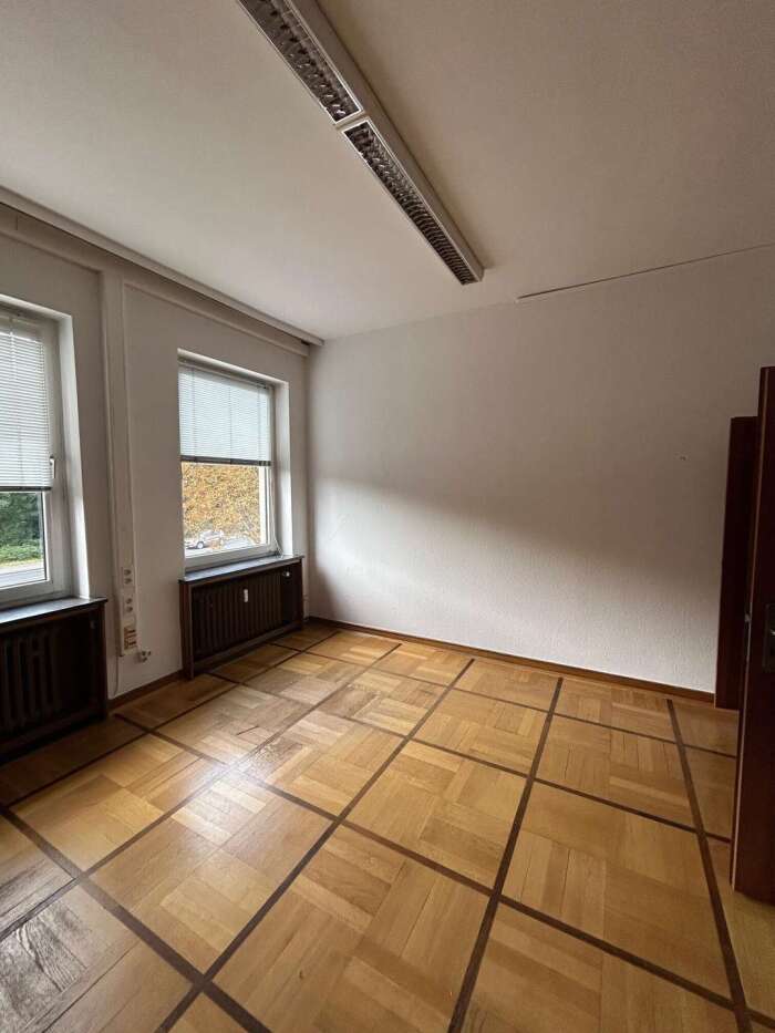 Objekt: Flexible Gewerbefläche über zwei Ebenen in Hildesheim - auch einzeln mietbar