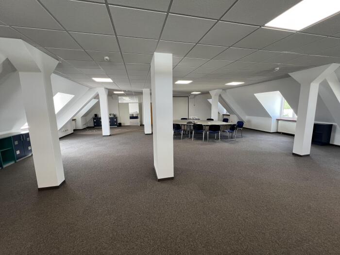 Objekt: Büros zur Miete: von 208 m² bis 1.011 m²