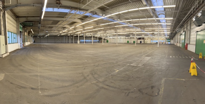 Immobilie: 10.000m² Lagerhalle + Büro