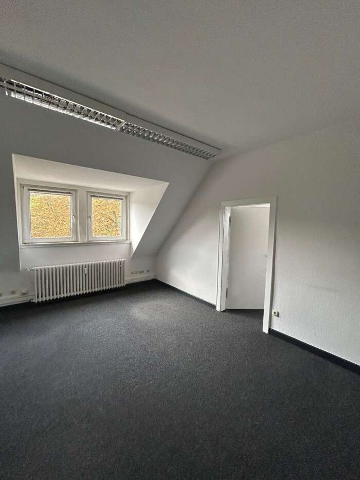 Objekt: Flexible Gewerbefläche über zwei Ebenen in Hildesheim - auch einzeln mietbar